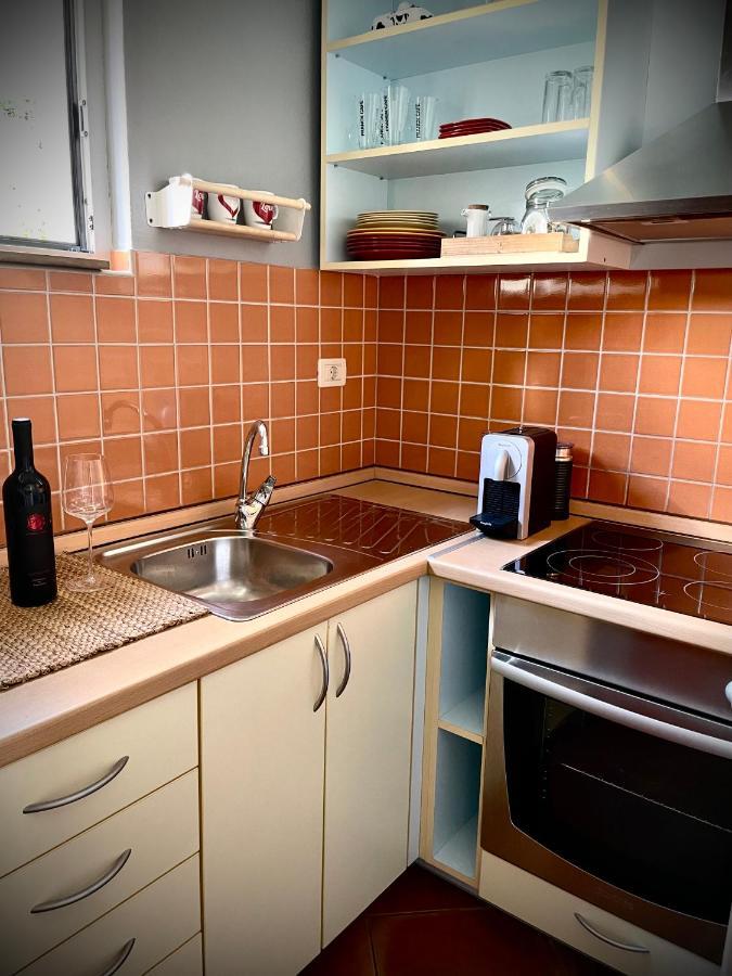 Appartamento Waterfront Roko Podgora Esterno foto
