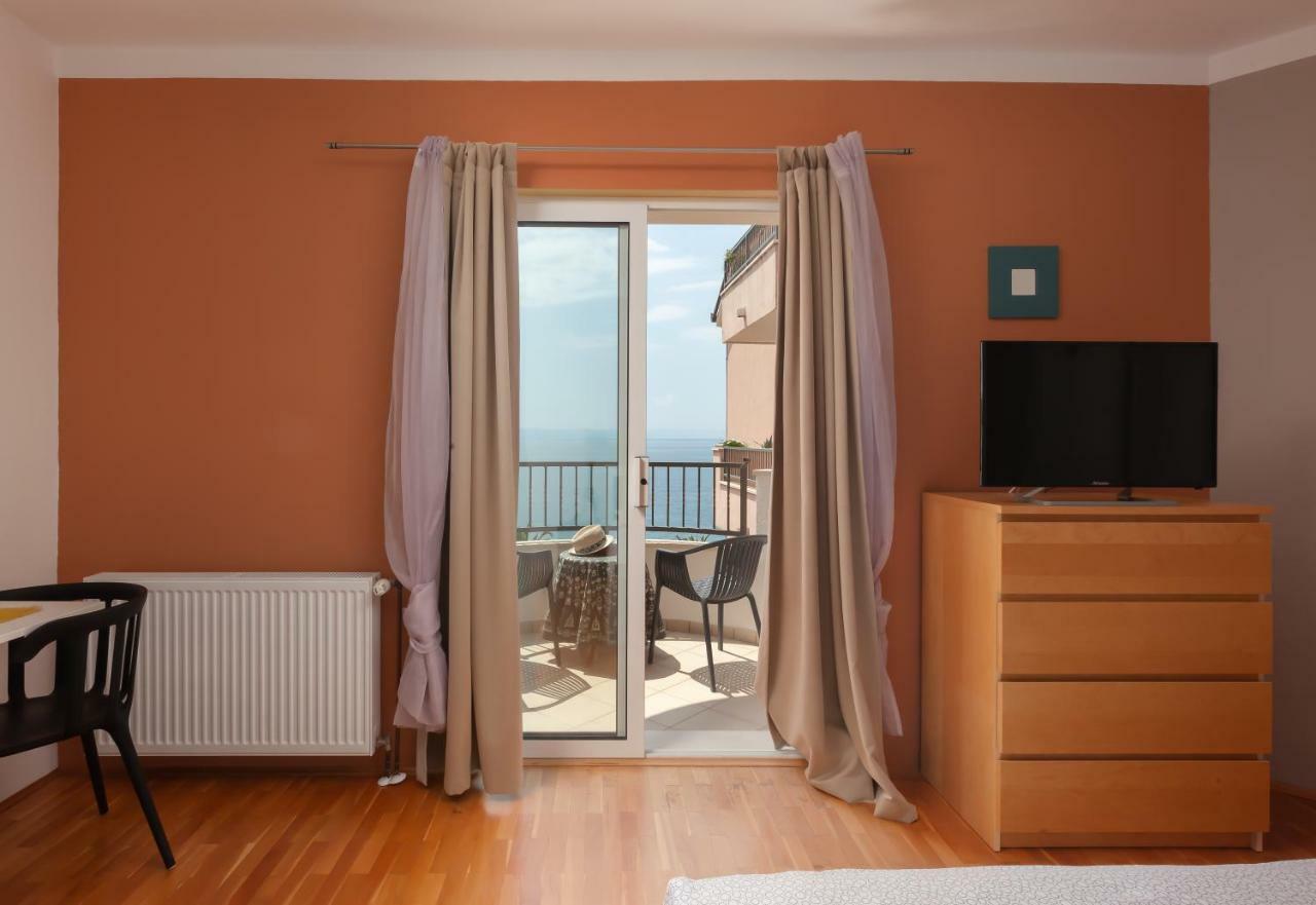 Appartamento Waterfront Roko Podgora Esterno foto